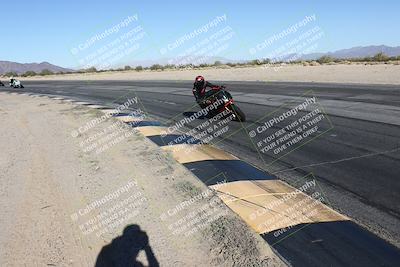 media/Dec-01-2025-Moto Forza (Mon) [[2daa91e15f]]/2-Intermediate Group/Session 4 (Turn 10 Inside)/